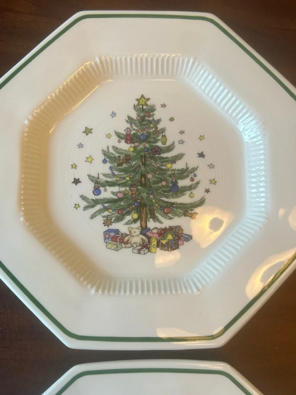 Vtg Nikko Christmastime Set of 4 Octagonal Dinner Plates 10.75” Christmas Tree